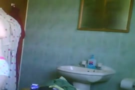 The guy was getting off on watching me shower while i didnt even know he existe...