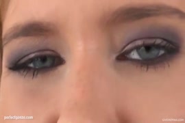 This chick is so hot, shes making herself cum with her fingers while jilling of...